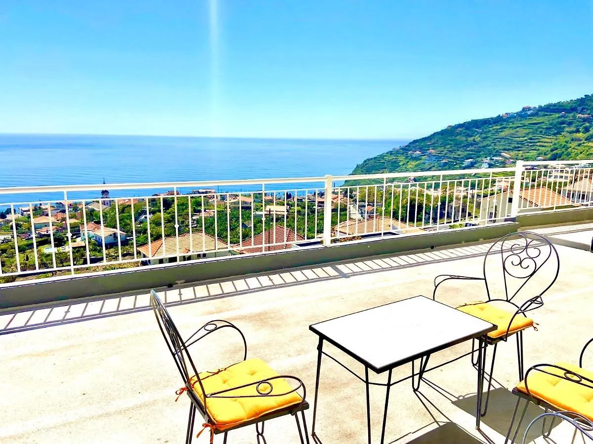 Casa Neves Three Bedrooms And Fantastic Sea View Arco da Calheta  Arco da Calheta (Madeira)